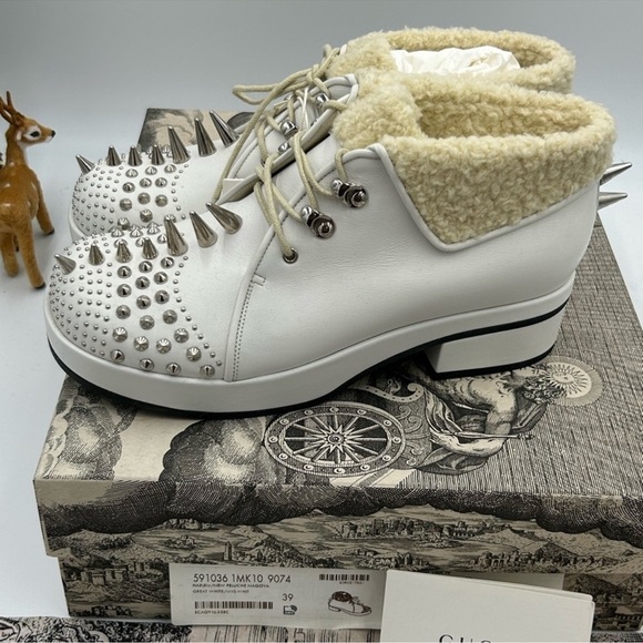 Women’s Gucci spiked Sherling lined ankle boots size 39 made in Italy - Picture 6 of 9